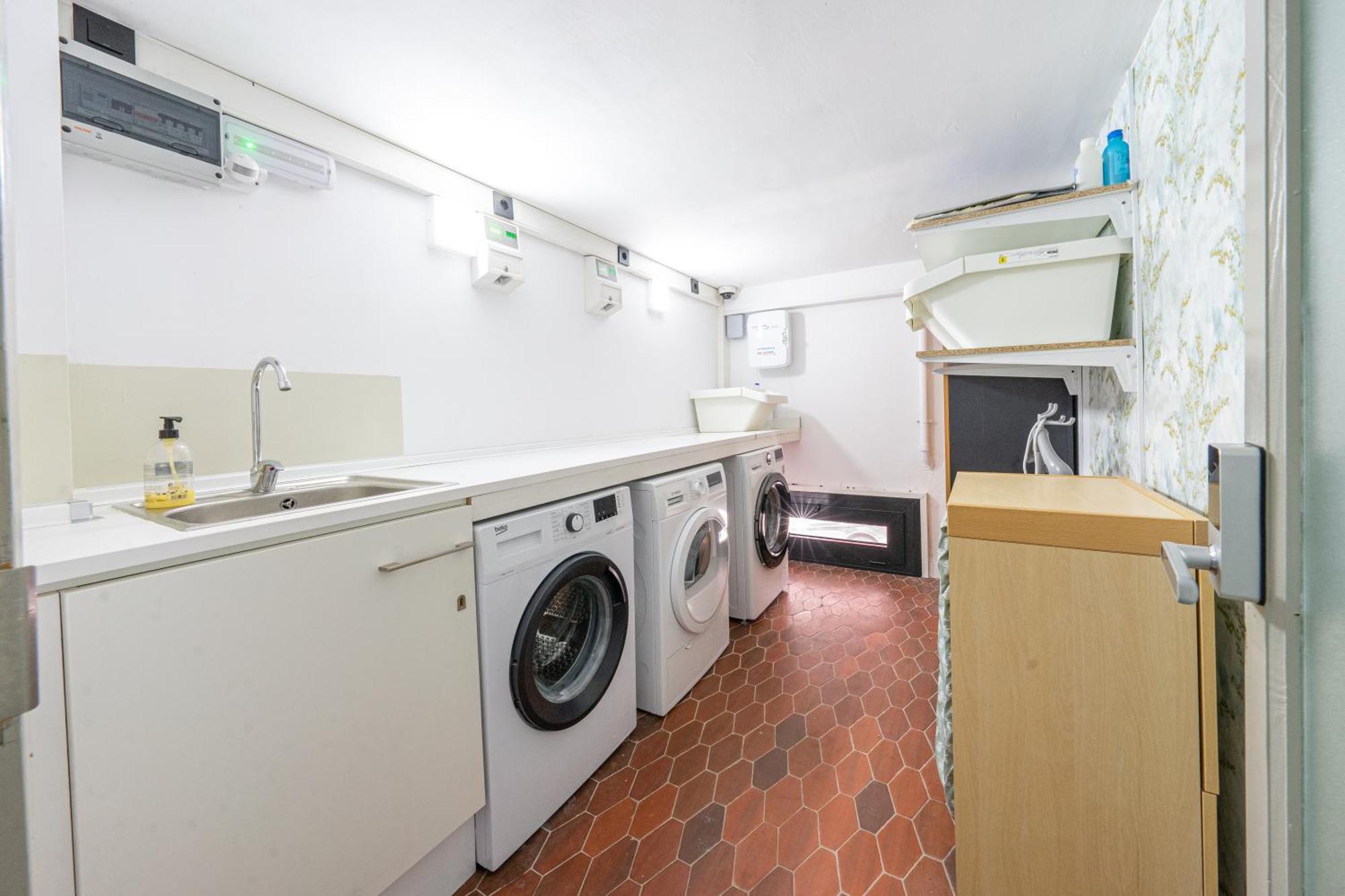 Apartamentosdnord Reus Esterno foto